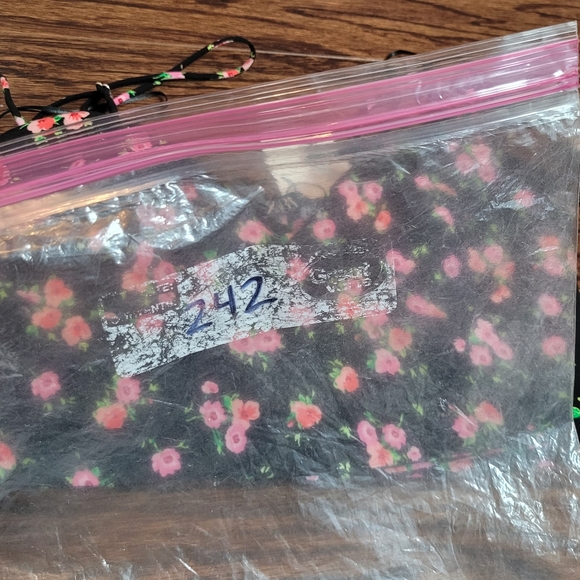 ZARA NEW Black Rose Floral Prints Cropped Top Spaghetti Straps Size Zipper XS-S - Picture 15 of 15